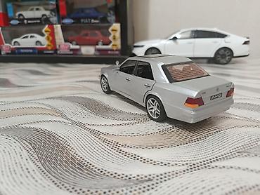mercedes 170 b: Metall model avtomobil – Mercedes-Benz E-Class AMG (W124) miqyası el — 2