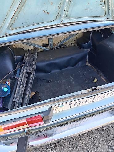 baqaj az: VAZ 2106, açıq mavi rəng, sedan kuzov. Əsas xüsusiyyətlər: - Arxa — 10