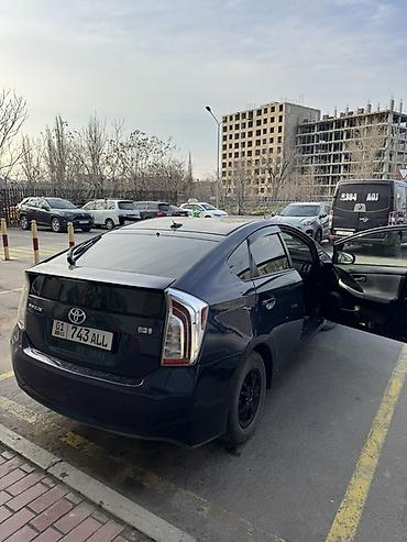 Toyota: Toyota Prius: 2015 г., 1.8 л, Вариатор, Гибрид, Хэтчбэк — 9