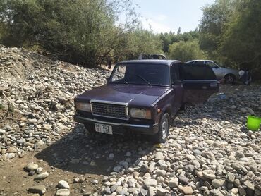 купить шины в бишкеке бу: Автомобиль ВАЗ-2107, известный как «Семерка», представляет собой