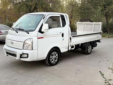 грузовик взлом: Hyundai Porter: 2022 г., 2.5 л, Типтроник, Дизель, Пикап — 3