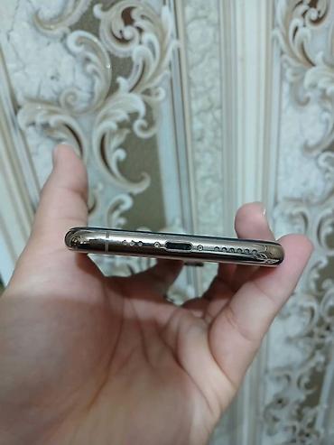Apple iPhone: IPhone Xs, Б/у, 256 ГБ, Золотой, 76 % — 2
