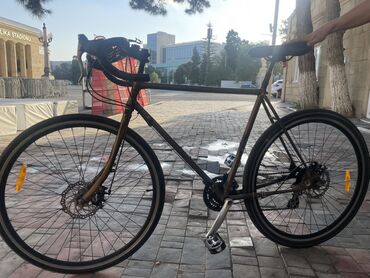 Qazanlar: İşlənmiş Şəhər velosipedi Trek, 28", sürətlərin sayı: 24, Ünvandan götürmə