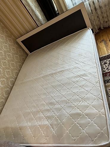 двух спальные кровати: Двуспальная кровать с матрасом - Размер спального места — 2