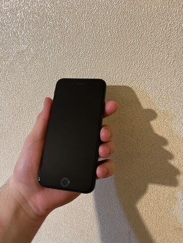 gizli kamera baki: IPhone SE 2020, Черный
