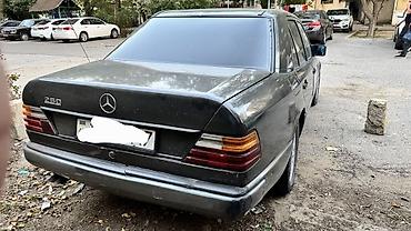 mersedes e klass: Mercedes-Benz 260: 2.6 l | Sedan — 5