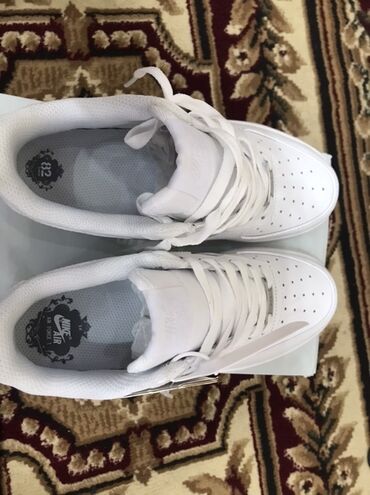 Кроссовки и спортивная обувь: Кроссовки Nike Air Force 1 Low (белые) - Классическая модель AF1 — 4