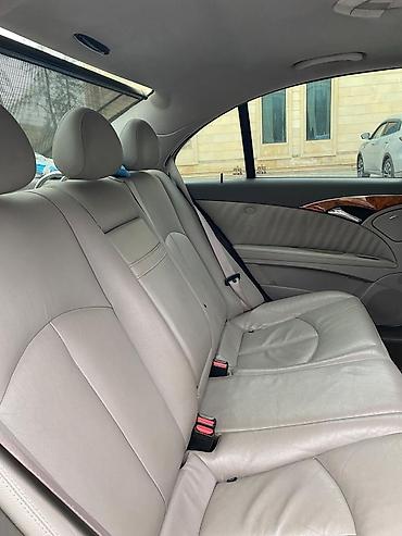 Mercedes-Benz: Mercedes-Benz E 320: 3.2 l | Sedan — 7