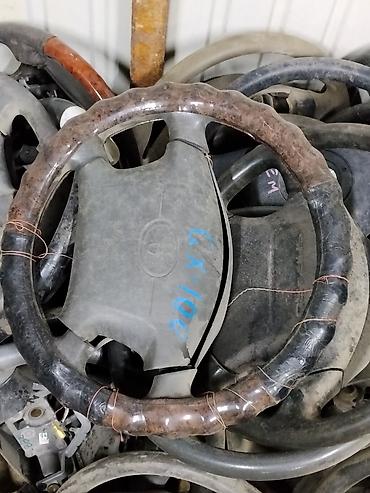 Рулевое колесо Toyota (с подушкой безопасности в центре; на заглушке