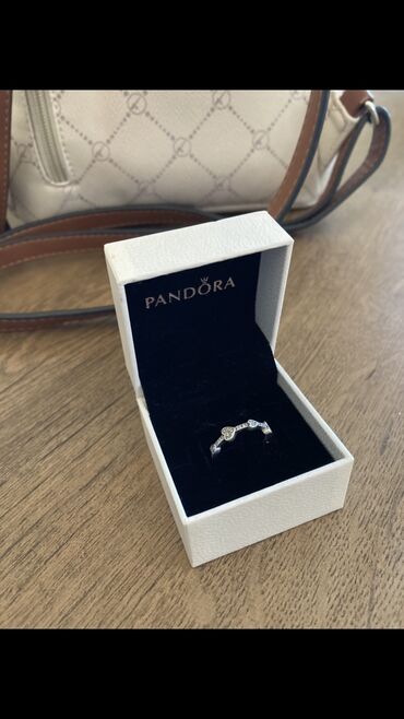 srebrni prsten: Pandora prsten Veličina 50 Bez ikakvih oštećenja Original, možete