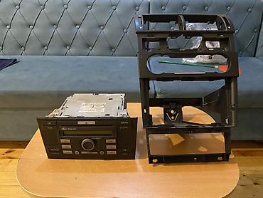 Магнитолы: Ford Audio Systems “6000 CD” avtomobil maqnitofonu və ön konsol — 2