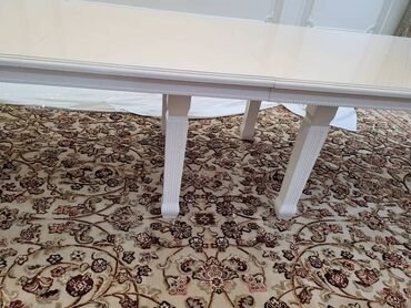 стол для гостиной: Для зала Стол, цвет - Белый, Новый