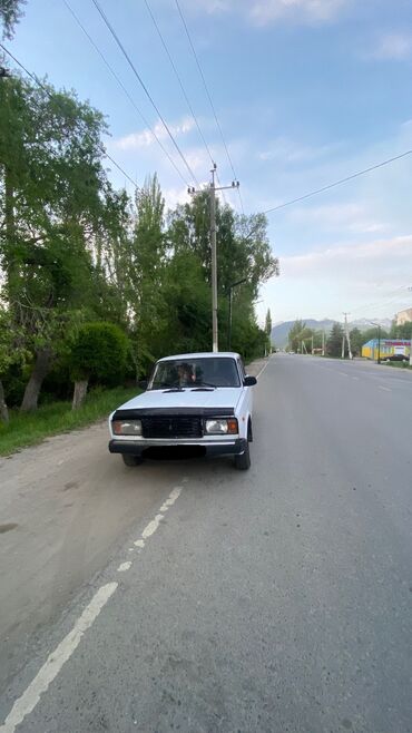 ВАЗ (ЛАДА): ВАЗ (ЛАДА) 2107: 2004 г., 1.6 л, Механика, Бензин, Седан