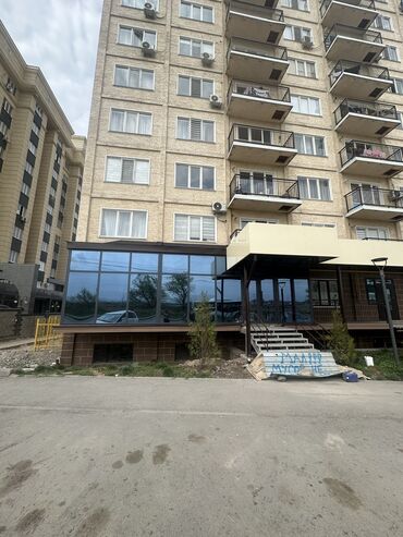 Помещения свободного назначения: Срочно продаю коммерческое помещение! По первому линии Анкара