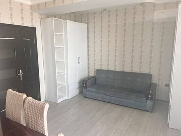 Uzunmüddətli kirayə mənzillər: 9-cu Mikrorayonda Bolmartın yaxınlığında 18 mərtəbəli binanın 11-ci — 2