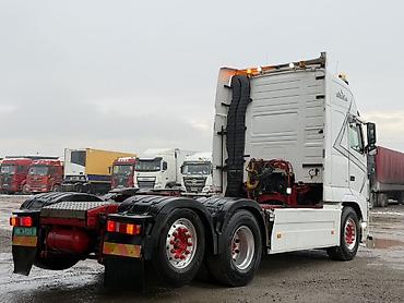 Тягачи: Тягач, Volvo — 8