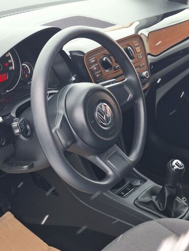 Volkswagen: Volkswagen Up: 1 l | 2016 г. Hečbek — 14