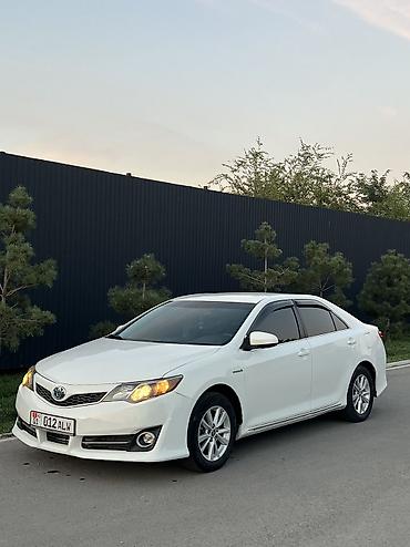 byd e3: Toyota Camry: 2013 г., 2.5 л, Автомат, Гибрид, Седан — 4