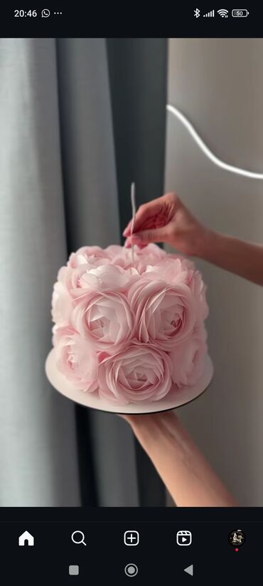 Tortlar: Şirniyyat və hədiyyə dəstləri - Dizayner tortları: • Minimalist — 2