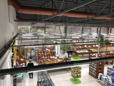 Mağazalar: Sabunçu rayonu Bakixanov qəsəbəsində,sahəsi 650 kv/m olan, obyekt — 23