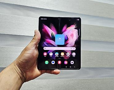 note 2: Samsung Galaxy Z Fold 3, Б/у, 256 ГБ, цвет - Черный, 1 SIM, 2 SIM — 1