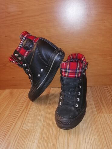 Gležnjače: Gležnjače, 40 — 5