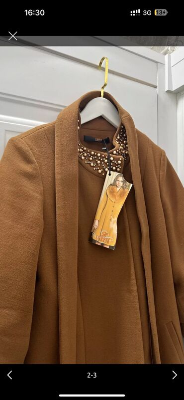 мужское зимнее пальто с капюшоном: Пальто женское, зима, размер М, теплое зима/осень, внутри подклад