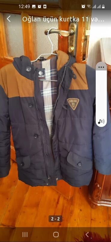 Вилки: Əla vəziyyətdə oğlan üçün kurtka. 15 manat