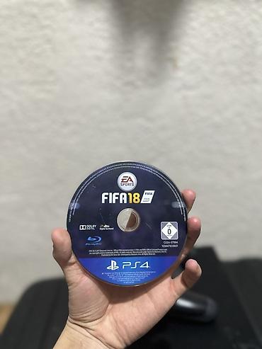 Sony PlayStation: Ps 4 + 2 джойстика и fifa 18. Без торга! Людей с торгом сразу в блок! — 2