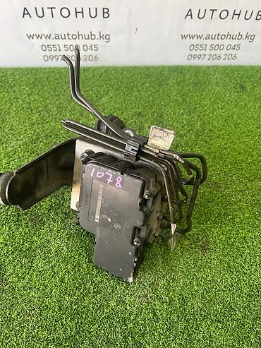 mers ml: Блок ABS для Mercedes-Benz M‑Class W163, двигатель OM612 2.7 CDI, год — 1