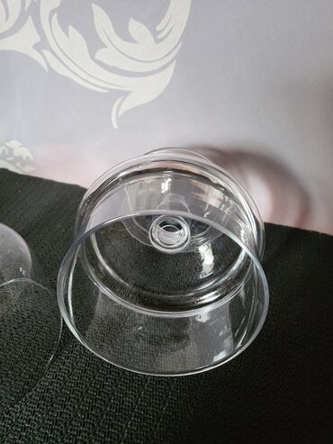 Ostalo posuđe: Bombonijera vitaz kristalno staklo. Bombonijera je bez ostecenja,sve na lalafo.rs — 9 Ostalo posuđe: Bombonijera vitaz kristalno staklo. Bombonijera je bez ostecenja,sve — 9