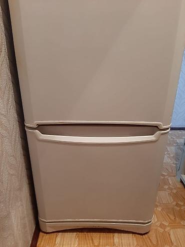 Mətbəx texnikası: İşlənmiş 2 qapılı Indesit Soyuducu Satılır, rəng - Ağ — 1
