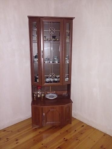 karandas desti: Mebel dəsti – vitrinin və böyük divar dolabının komplekti - Material — 1