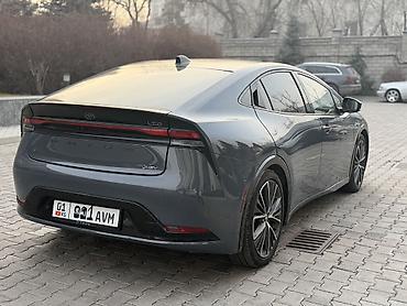 Toyota: Toyota Prius: 2023 г., 2 л, Автомат, Гибрид, Хэтчбэк — 4
