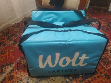Çantalar: Wolt cantasi masin ucun tezedi 20 manat