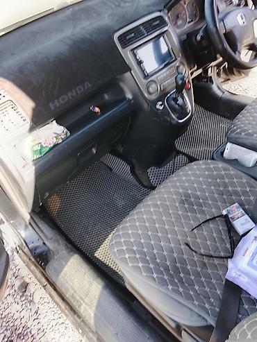 Транспорт: Honda Stream: 2002 г., 1.7 л, Автомат, Бензин, Универсал — 8
