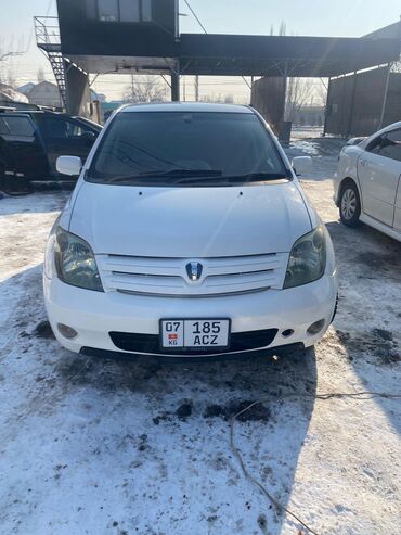 Toyota: Toyota ist: 2003 г., 1.3 л, Автомат, Бензин, Хэтчбэк