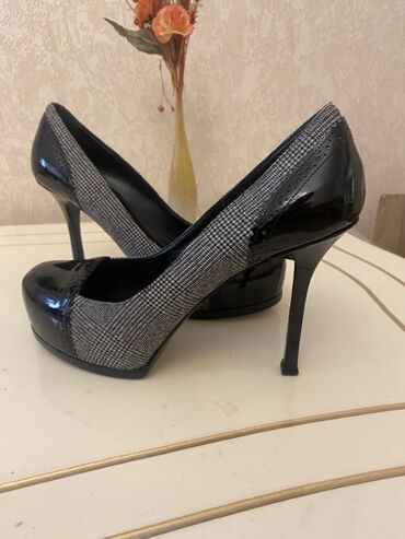 Tuflilər: Tuflilər, YSL, Ölçü: 37, rəng - Mavi, Yeni — 18