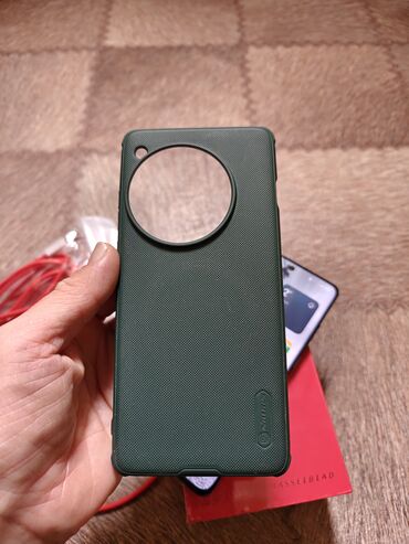 OnePlus: OnePlus 12, Б/у, 256 ГБ, цвет - Черный, 2 SIM — 13