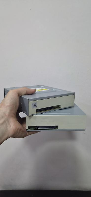 dvd дисководы: Два внутренних оптических привода форм‑фактора 5.25" (для ПК) — 2