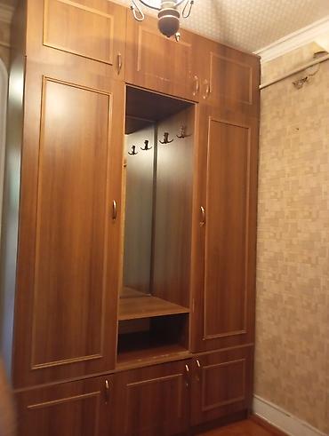 Dəhliz dolabları: İşlənmiş, 6 qapı, Güzgülü, Qəhvəyi, Açılan, Düz dolab — 2
