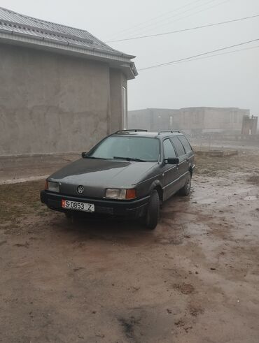 россия авто: Volkswagen Passat: 1989 г., 1.8 л, Механика, Бензин, Универсал