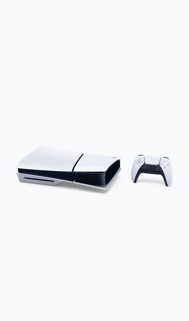 PS5 (Sony PlayStation 5): Ağ və qara rənglərdə olan PlayStation 5 oyun konsolu. Kompakt və