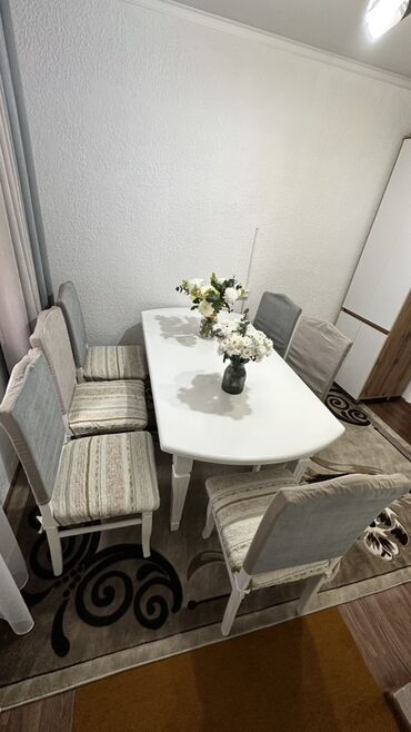 Кухонные столы: Кухонный стол, Б/у, Прямоугольный, Нераскладной — 1