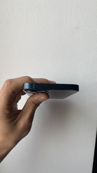 Apple iPhone: IPhone 13, Б/у, 128 ГБ, Midnight, Защитное стекло, Чехол, 88 % — 9