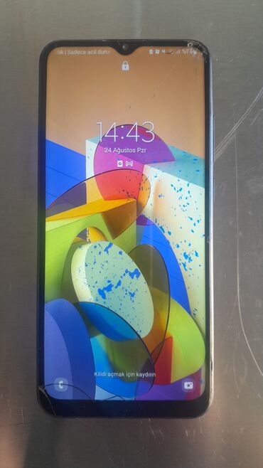 Samsung: Samsung Ativ S, rəng - Qara, Qırıq