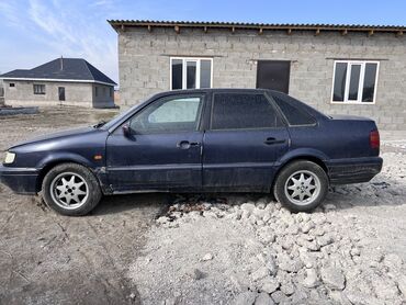 volkswagen 4: Volkswagen Passat: 1993 г., 2 л, Механика, Бензин, Седан