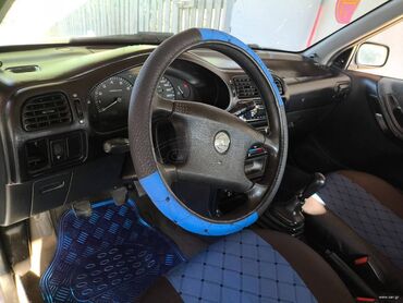 Nissan: Nissan Sunny: 1.6 l. | 1994 έ. Λιμουζίνα — 8