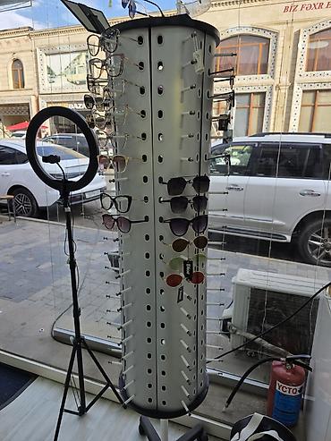 stend vitrin: Döner eynək stendi – mağazalar və optik salonlar üçün - 360° fırlanan — 2