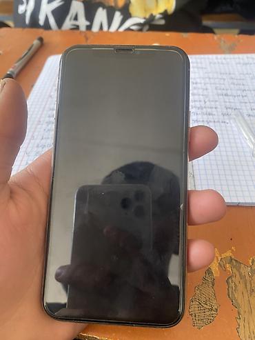 тайотв краун: IPhone 11 Pro золотой
Идеально 
Помят 64 
АКБ 74 
Все оригинал — 2